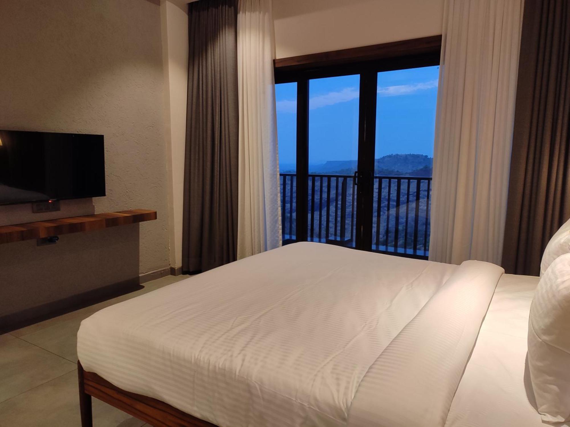 Manas Lifestyle Villas, イガットプリ エクステリア 写真